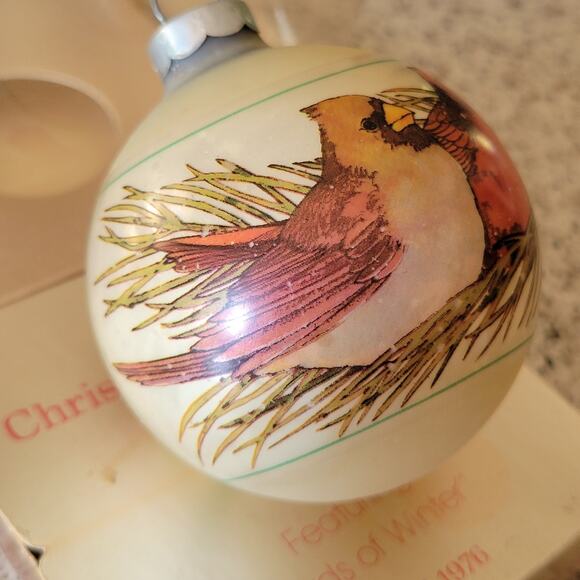 Hallmark Christmas 1976 Cardinal Tree Trimmer Collection Bauble Ball Ornament - Picture 10 of 16